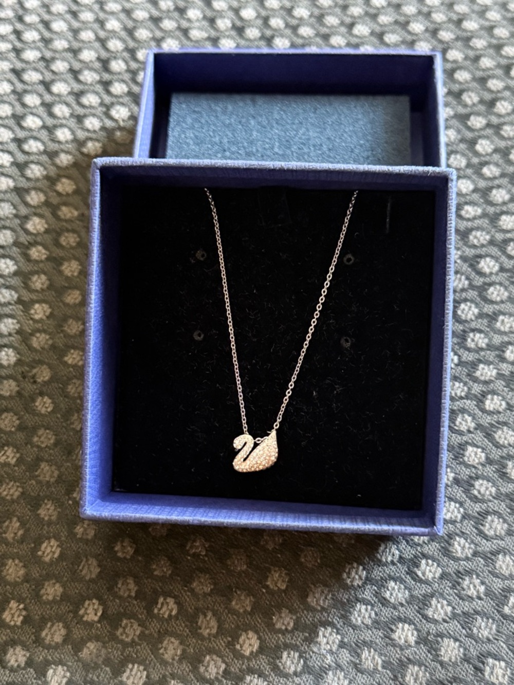 Swan Pendant Necklace in Silver and gold Tone - Elegant Women's Jewelry